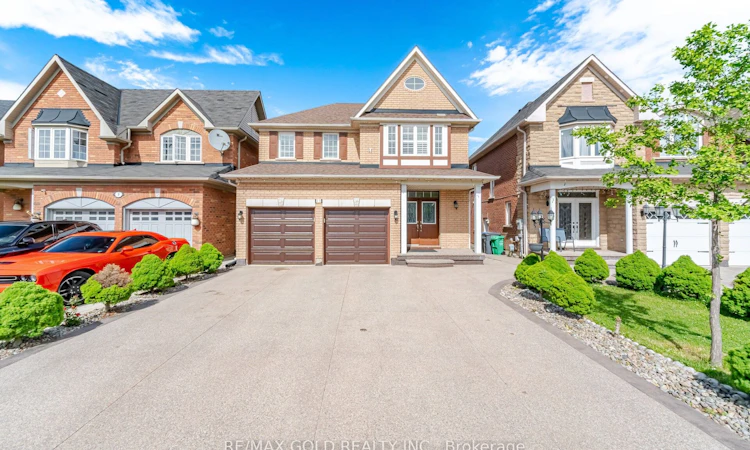 11 Timberwolf Road