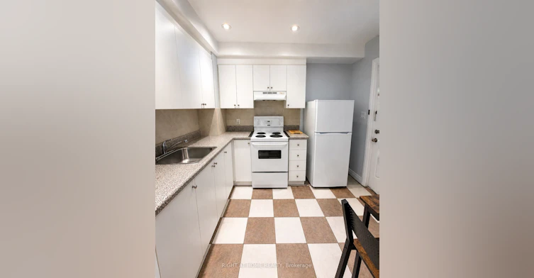 Rear Apartment-659 Old Weston Road, Toronto, ON, M6N 3B4 - 2