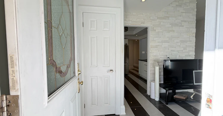Upper-135 Bonham Boulevard, Mississauga, ON, L5M 1C8 - 6