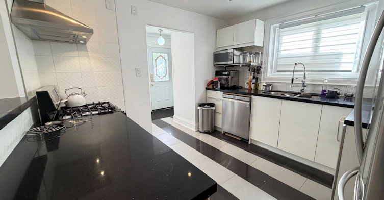 Upper-135 Bonham Boulevard, Mississauga, ON, L5M 1C8 - 15