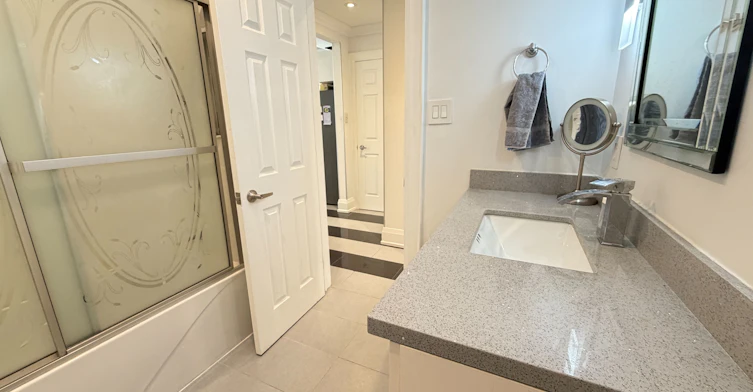 Upper-135 Bonham Boulevard, Mississauga, ON, L5M 1C8 - 24