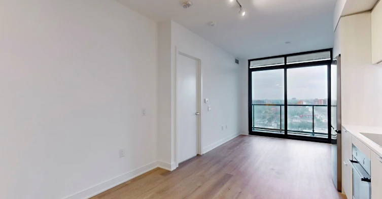 1320-86 Dundas Street E, Mississauga, ON, L5A 0B1 - 4