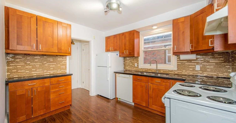 3-163 Evelyn Avenue, Toronto, ON, M6P 2Z6 - 10