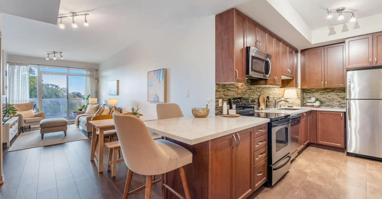 421-3865 Lake Shore Boulevard W, Toronto, ON, M8W 0A2 - 7