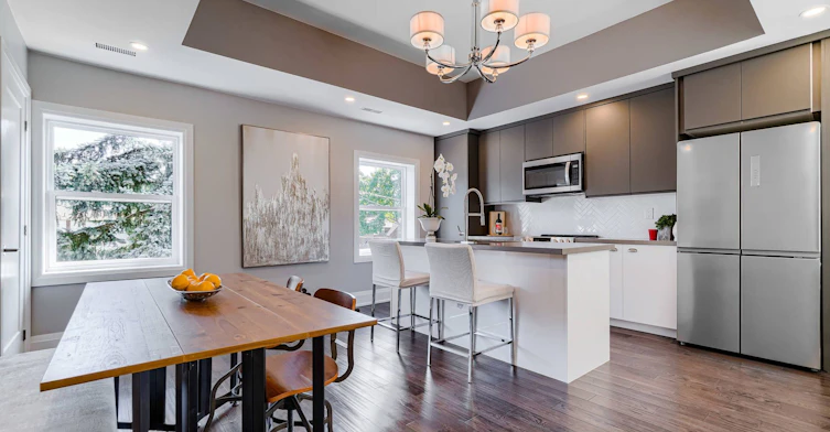 3-294 South Kingsway Road, Toronto, ON, M6S 3T9 - 5