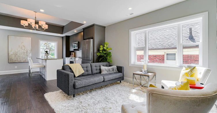 3-294 South Kingsway Road, Toronto, ON, M6S 3T9 - 4