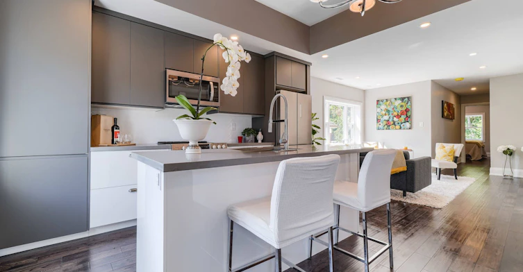 3-294 South Kingsway Road, Toronto, ON, M6S 3T9 - 7