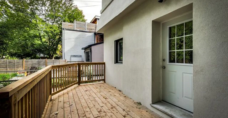 34 Hewitt Main Floor Avenue, Toronto, ON, M6R 1Y3 - 25