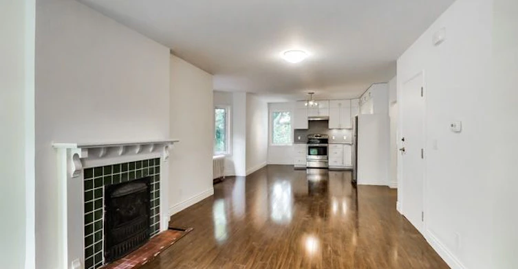 34 Hewitt Main Floor Avenue, Toronto, ON, M6R 1Y3 - 19