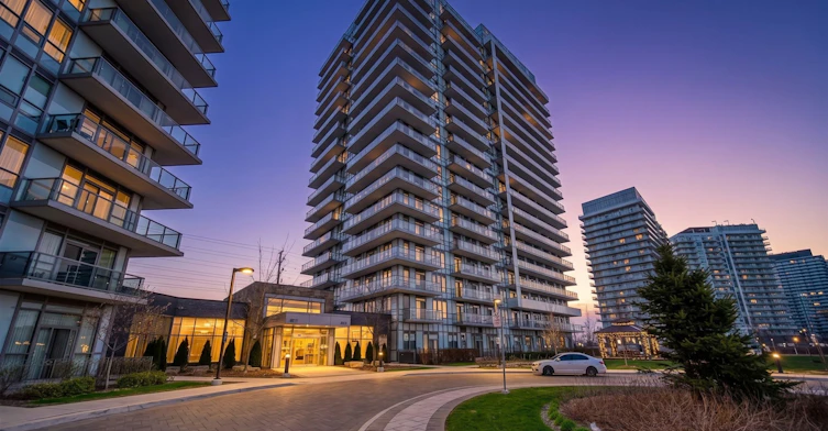 1601-4655 Glen Erin Drive, Mississauga, ON, L5M 7S2