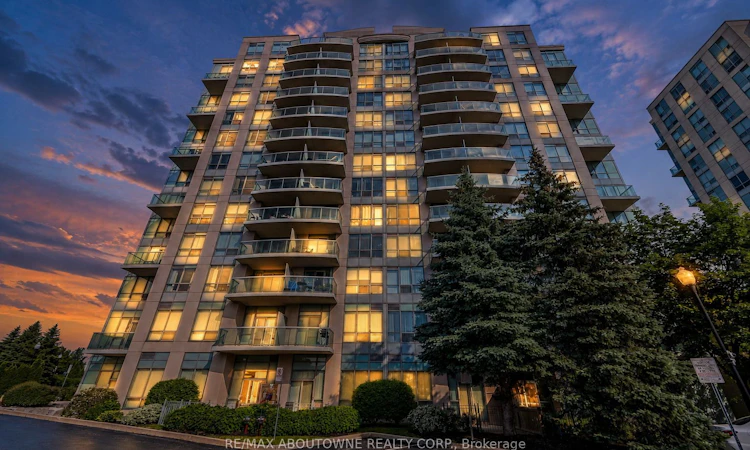 1102-2585 Erin Centre Boulevard