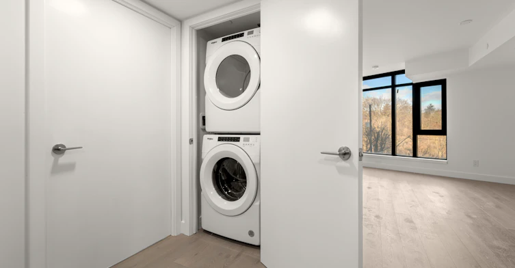 213-160 Kingsway Crescent, Toronto, ON, M8X 0B5 - 15