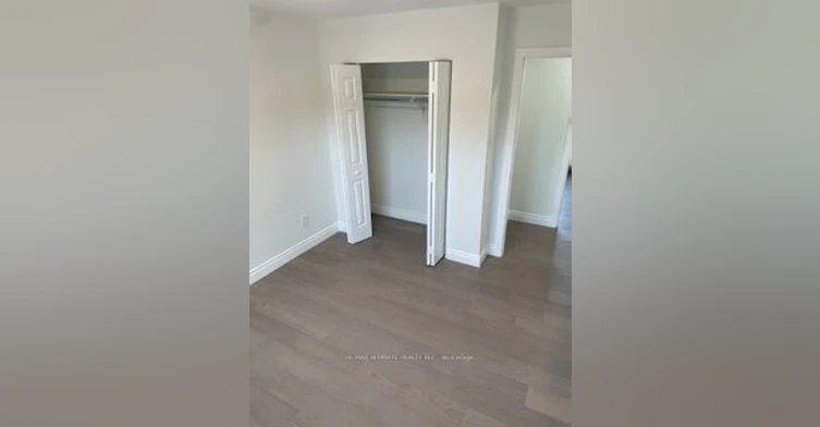 885 Forestwood Drive, Mississauga, ON, L5C 1G6 - 12