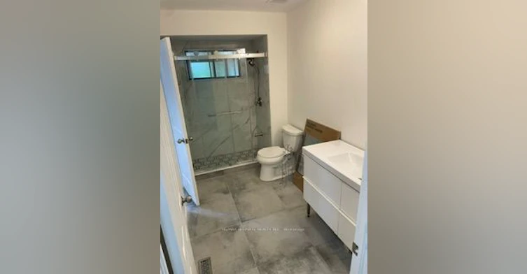 885 Forestwood Drive, Mississauga, ON, L5C 1G6 - 15