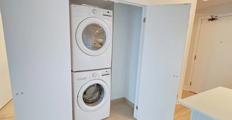815-430 Square One Drive, Mississauga, ON, L5B 3Y1 - 12