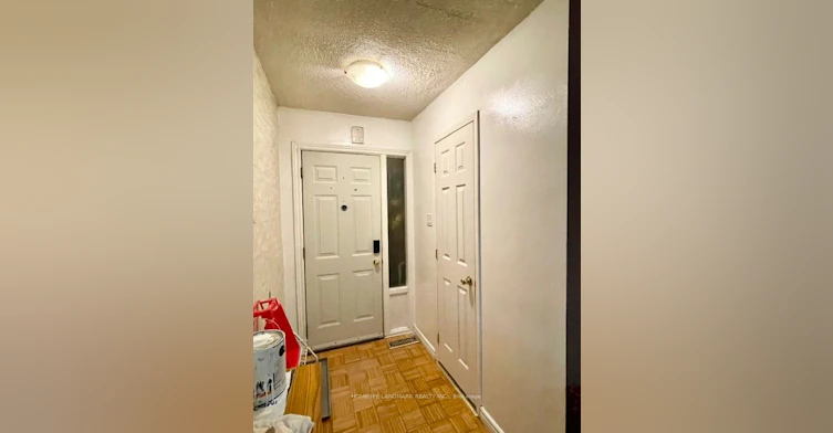 29 Basement-3025 Cedarglen Gate, Mississauga, ON, L5C 2V7 - 3