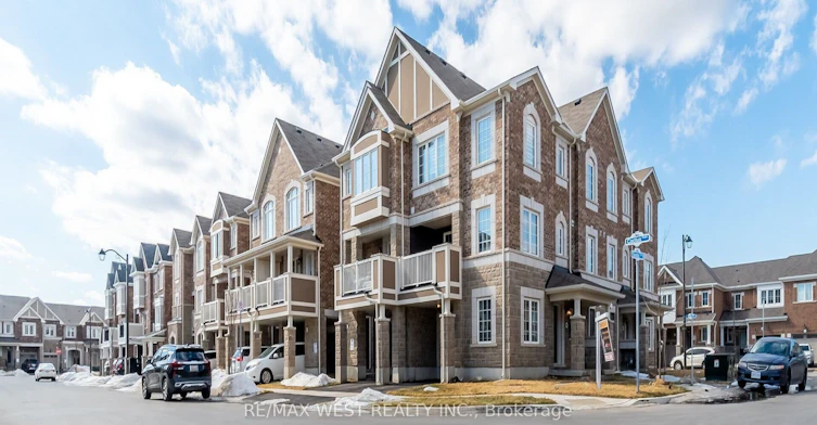 899 Cactus Point, Milton, ON, L9E 1R9 - 2
