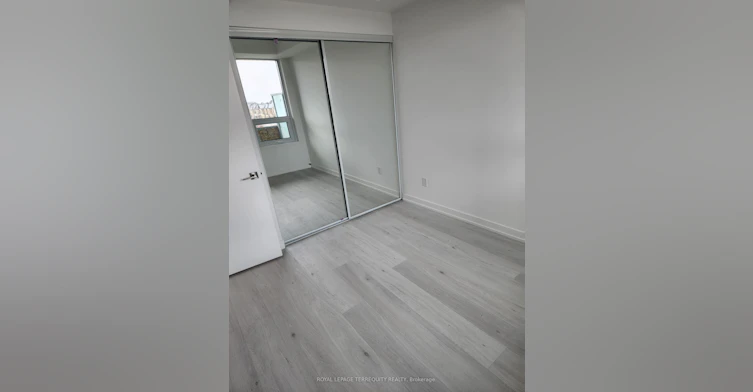 313-2501 Saw Whet Boulevard, Oakville, ON, L6M 5N2 - 5