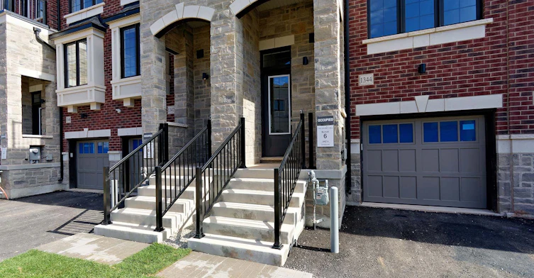 1344 Kobzar Drive, Oakville, ON, L6M 4L8 - 4