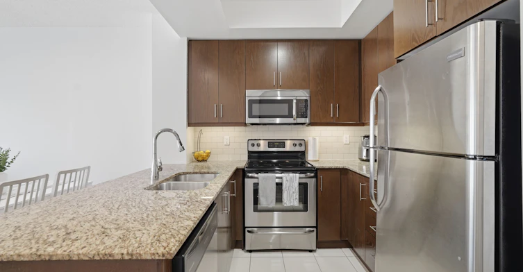801-15 James Finlay Way, Toronto, ON, M3M 0B3 - 3