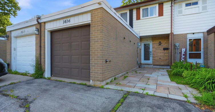 6-141 Ripley Court, Oakville, ON, L6H 1H2