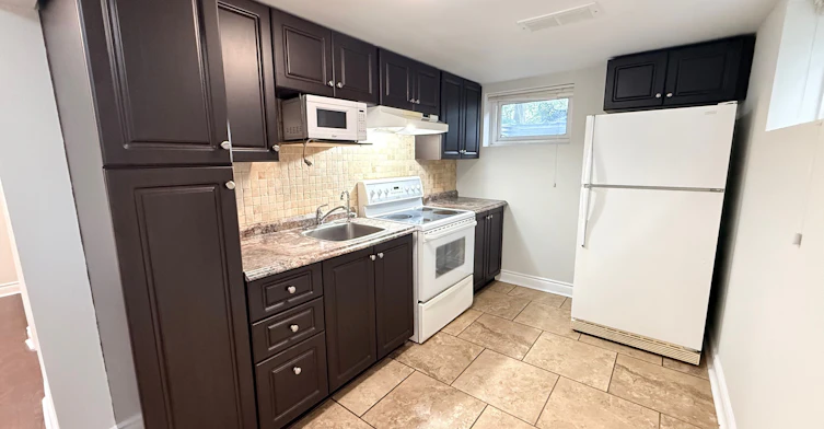 Basement-18 Mackenzie Drive, Halton Hills, ON, L7G 4B9 - 7