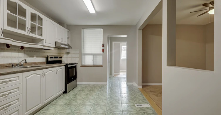 Main-367 Westmoreland Avenue N, Toronto, ON, M6H 3A6 - 3