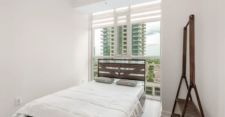 4070 Confederation Pkwy #1504 Parkway, Mississauga, ON, L5B 0E9 - 26