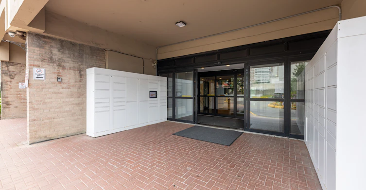 1009-3390 Weston Road, Toronto, ON, M9M 2X3 - 2