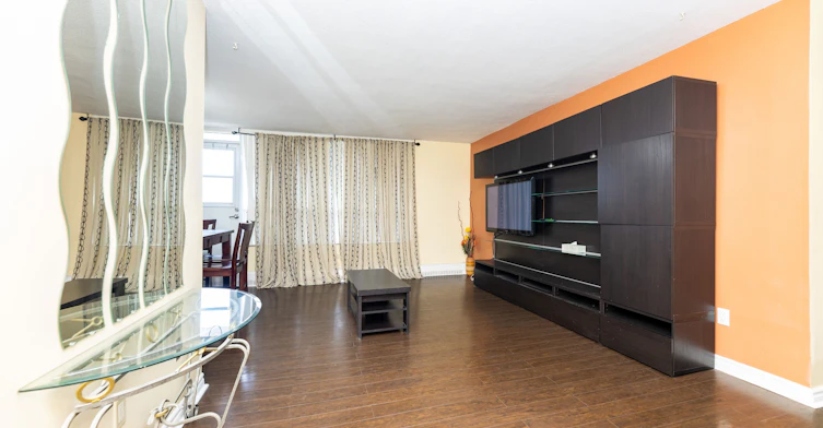 1009-3390 Weston Road, Toronto, ON, M9M 2X3 - 8