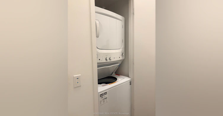 413-3900 Confederation Parkway, Mississauga, ON, L5B 4M6 - 14