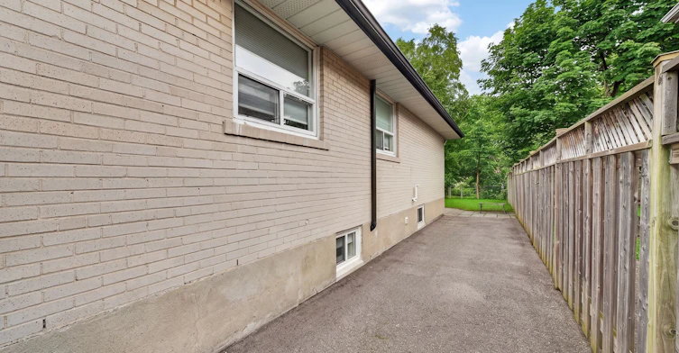 Lower-1599 Sandgate Crescent, Mississauga, ON, L5J 2E3 - 23
