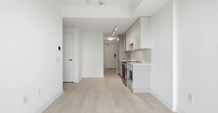 1002-3900 Confederation Parkway, Mississauga, ON, L5B 0M3 - 8