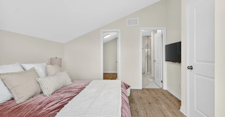 B-12 Smallwood Drive, Toronto, ON, M3M 1T8 - 13