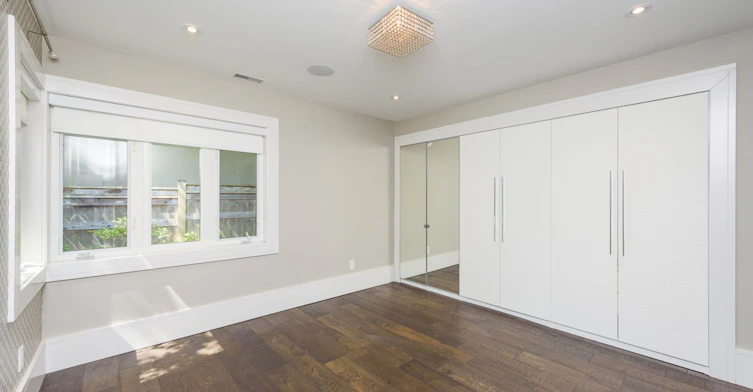 176 Maplewood Road, Mississauga, ON, L5G 2M6 - 7