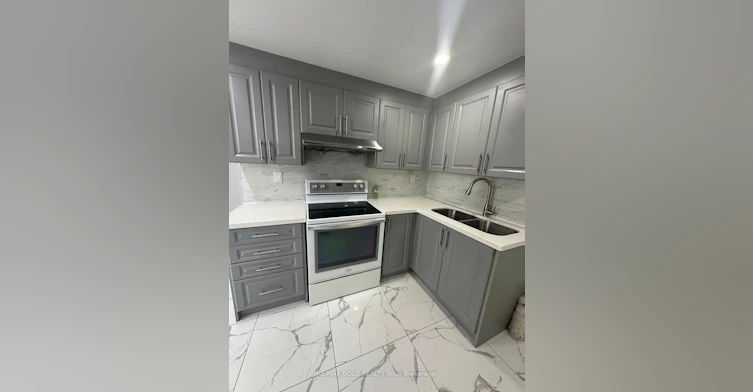 19 Benstrow Avenue, Toronto, ON, M9V 2Z5 - 7