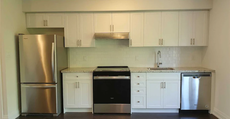 2-25 Wild Rose Gardens, Toronto, ON, M6L 0A5 - 3