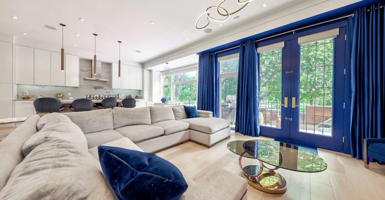 29 Avon Park, Toronto, ON, M8Z 3X4 - 14