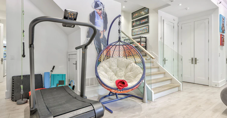 29 Avon Park, Toronto, ON, M8Z 3X4 - 48