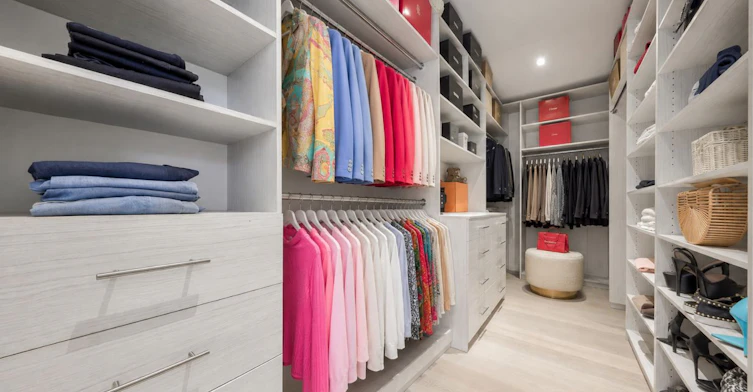 29 Avon Park, Toronto, ON, M8Z 3X4 - 30