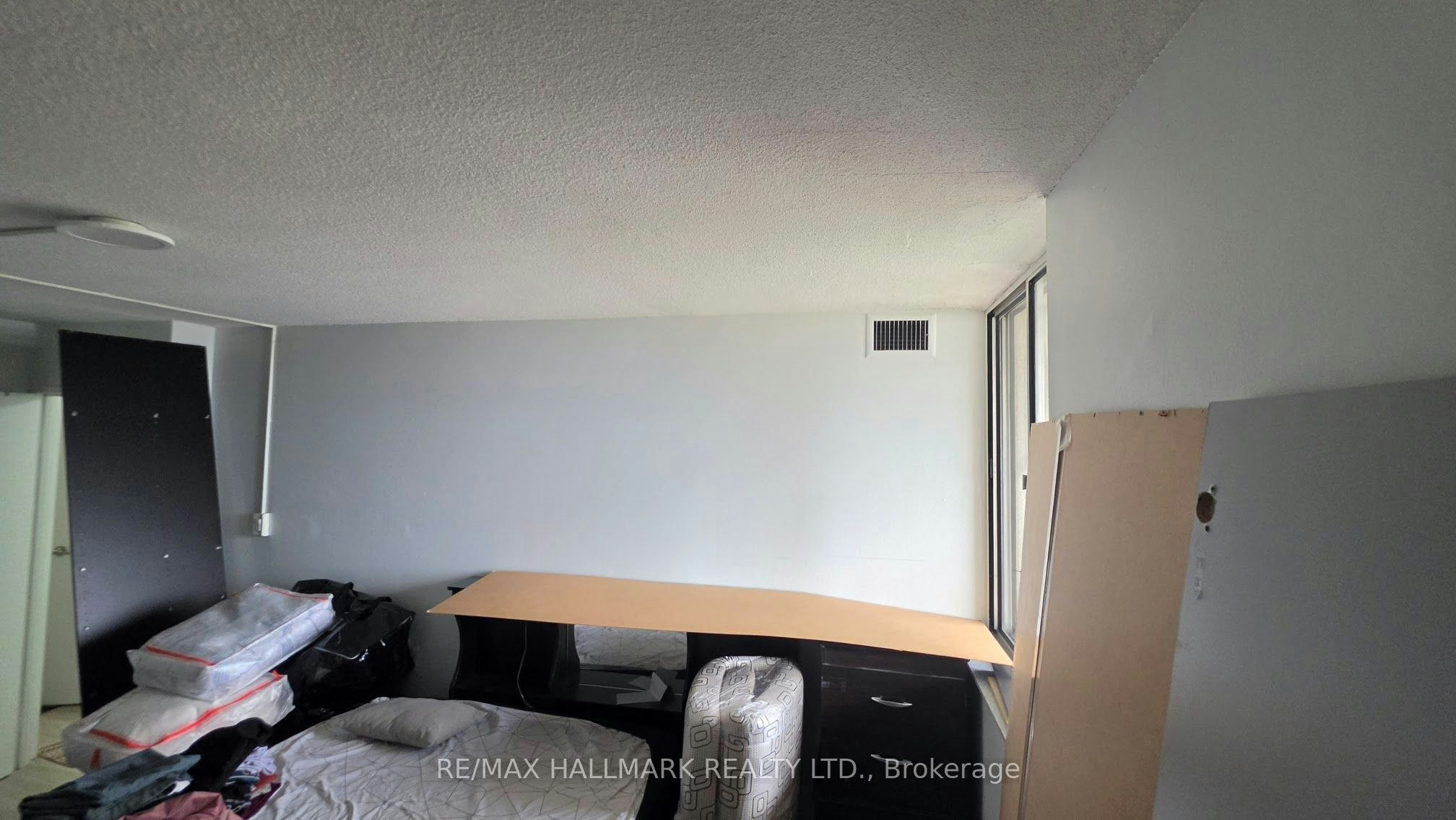 1705-15 Martha Eaton Way, Toronto, ON, M6M 5B5 - 22