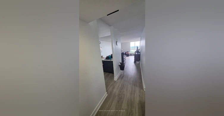 1705-15 Martha Eaton Way, Toronto, ON, M6M 5B5 - 5