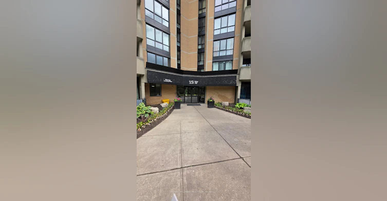 1705-15 Martha Eaton Way, Toronto, ON, M6M 5B5 - 2