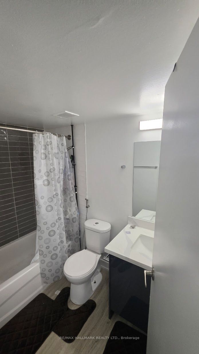 1705-15 Martha Eaton Way, Toronto, ON, M6M 5B5 - 18