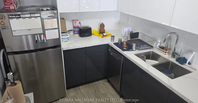 1705-15 Martha Eaton Way, Toronto, ON, M6M 5B5 - 12
