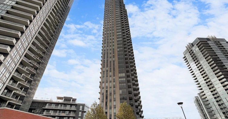 2203-36 Park Lawn Road, Toronto, ON, M8V 0E5 - 2