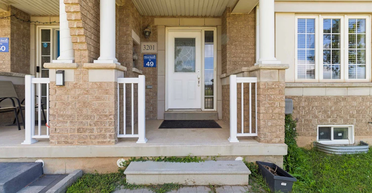 3201 Neyagawa Boulevard, Oakville, ON, L6M 4M2 - 2