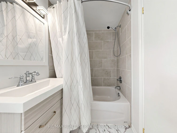 41 Huntingwood Crescent, Brampton, ON, L6S 1S5 - 25
