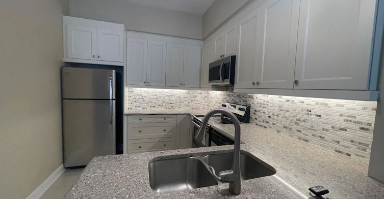 101-276 Gatwick Drive, Oakville, ON, L6H 0K8 - 6