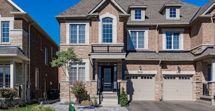 3899 Arvona Place, Mississauga, ON, L5M 0Y5